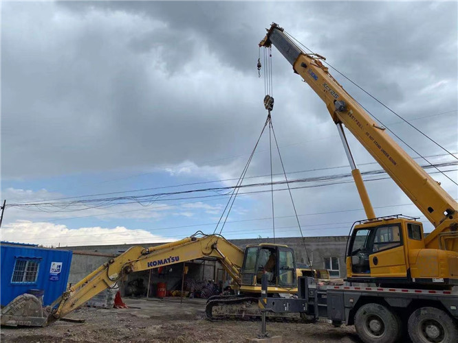 阳东区25吨吊车的工作半径是多少？