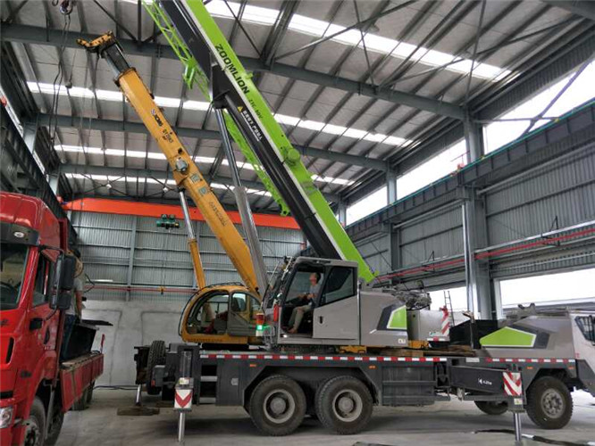 阳东区高空车出租需要注意哪些安全事项？