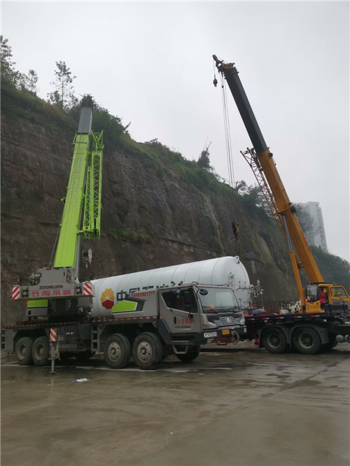 阳东区“不怕风雨冻”—— 吊车的 “恶劣环境适应” 技术